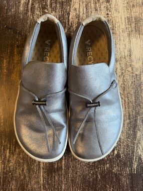 Vivo Barefoot Women's Metallic Silver Slip-On Loafers